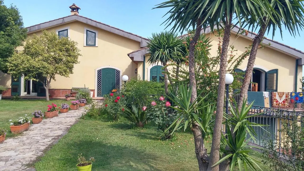 Bed and Breakfast La Casa del Melograno Santa Venerina