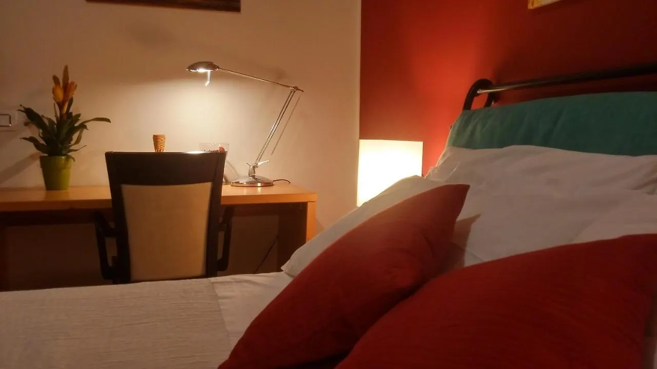 Bed & Breakfast Bed and Breakfast La Casa del Melograno Santa Venerina Italia
